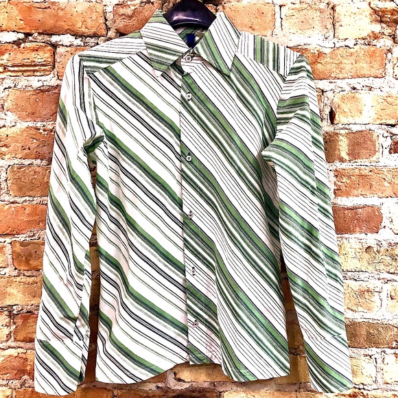 H&M Men's Green And White Striped Button Front No Tuck Shirt Small - Picture 3 of 9